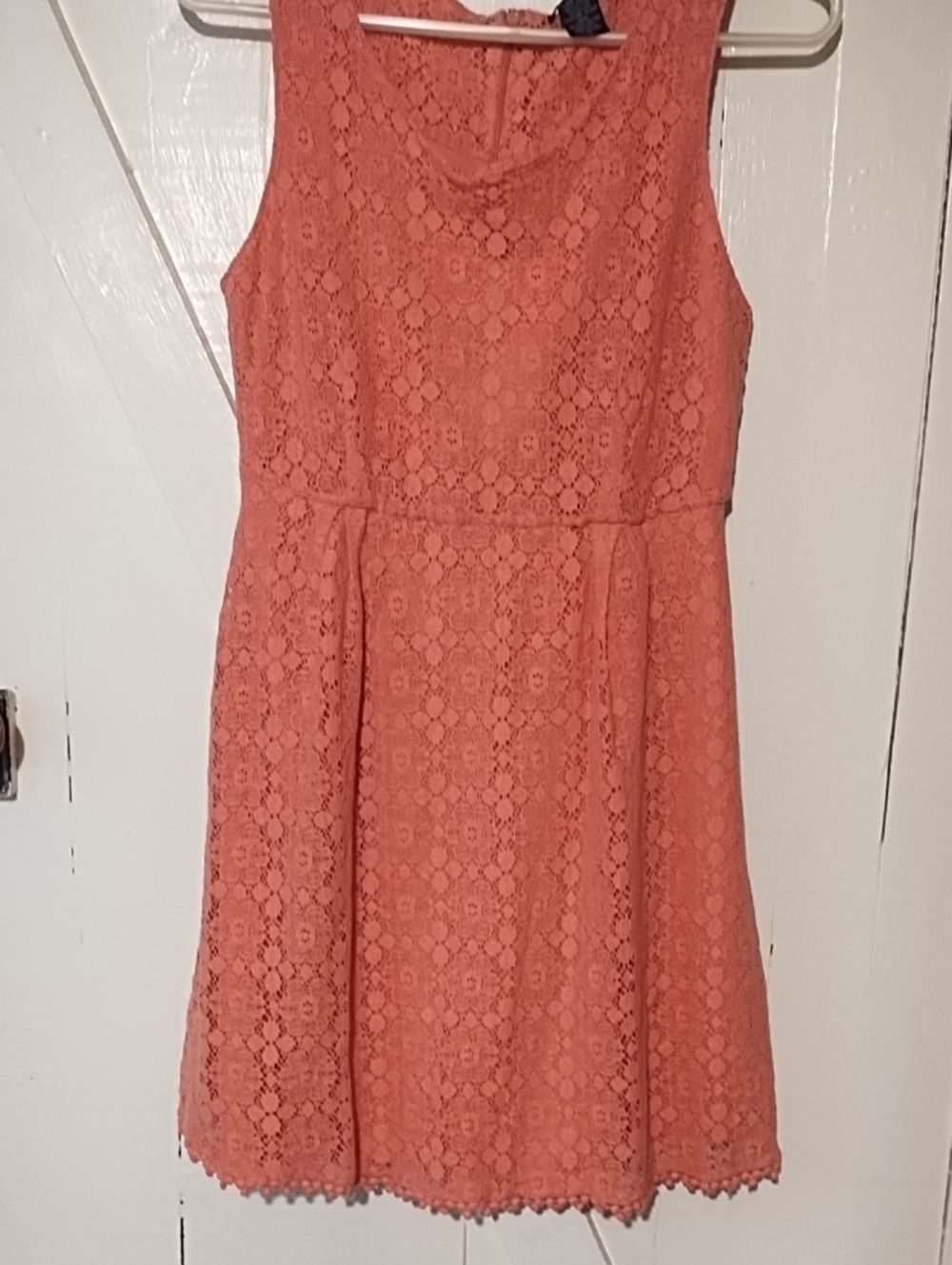 Miss Chievous Coral Lace Sleeveless Party Dress Size Medium VGC.